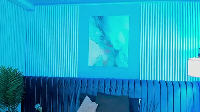 Snapshot of roxy_hell chatting on November 27, 2025, 12:05 pm roxy hell online show from November 27, 2025, 12:05 pm