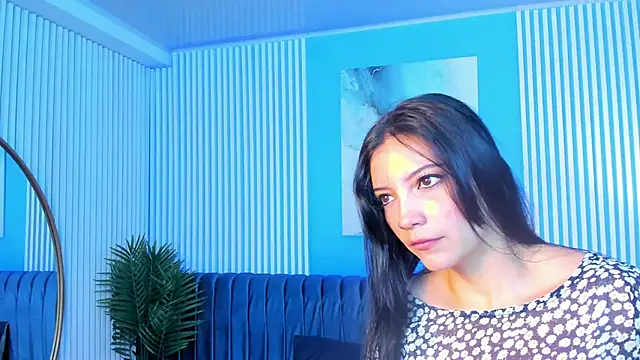 Snapshot of roxy_hell chatting on October 27, 2025, 12:39 pm roxy hell online show from October 27, 2025, 12:39 pm