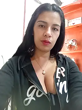 Snapshot of Nathaly_12 chatting on March 12, 2025, 9:13 pm Nathaly 12 online show from March 12, 2025, 9:13 pm