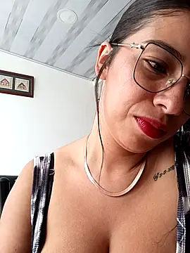 Nathaly 12 online show from November 11, 2025, 5:41 pm