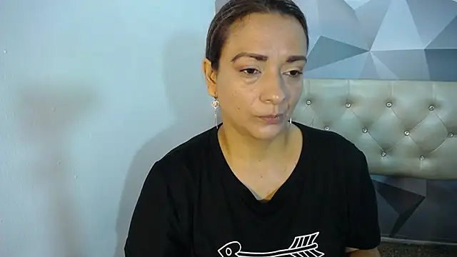 Milf-Prettyboobs online show from November 5, 2025, 11:13 am