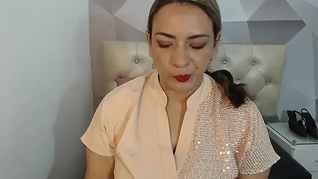 Snapshot of Milf-Prettyboobs chatting on February 17, 2026, 1:14 am Milf-Prettyboobs online show from February 17, 2026, 1:14 am