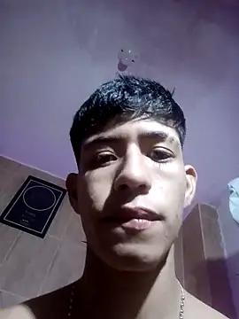 Snapshot of dareck_18 chatting on February 23, 2026, 7:53 am dareck 18 online show from February 23, 2026, 7:53 am