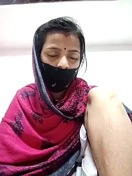 Snapshot of Daya_Chheda chatting on December 2, 2025, 11:28 pm Daya Chheda online show from December 2, 2025, 11:28 pm