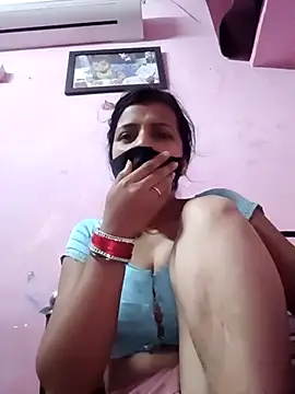 Snapshot of Daya_Chheda chatting on October 7, 2025, 12:00 am Daya Chheda online show from October 7, 2025, 12:00 am