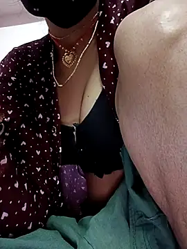 Snapshot of Daya_Chheda chatting on December 17, 2025, 12:26 am Daya Chheda online show from December 17, 2025, 12:26 am