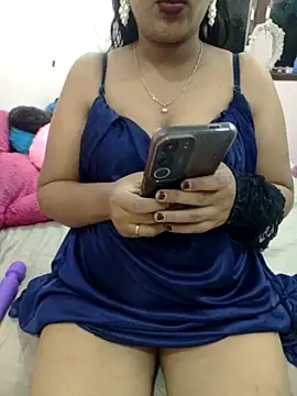 Snapshot of priya_00143 chatting on April 18, 2026, 6:10 pm priya 00143 online show from April 18, 2026, 6:10 pm