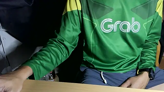 mak mark92 online show from November 1, 2025, 4:12 pm