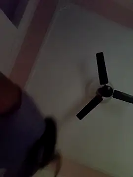 Hotty-Nidhi online show from December 5, 2025, 3:16 am