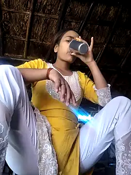 Snapshot of indiancute43 chatting on April 11, 2026, 2:19 am indiancute43 online show from April 11, 2026, 2:19 am