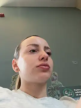 Snapshot of AlexisWhit chatting on March 10, 2026, 9:13 am AlexisWhit online show from March 10, 2026, 9:13 am