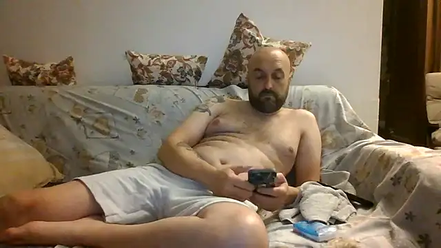 Snapshot of maxxxio12 chatting on July 9, 2026, 7:57 pm maxxxio12 online show from July 9, 2026, 7:57 pm