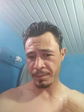 Snapshot of Thunderbolt121 chatting on November 18, 2025, 12:52 pm Thunderbolt121 online show from November 18, 2025, 12:52 pm