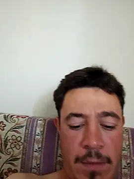 Snapshot of Thunderbolt121 chatting on November 21, 2025, 10:14 am Thunderbolt121 online show from November 21, 2025, 10:14 am