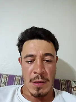 Snapshot of Thunderbolt121 chatting on November 17, 2025, 2:43 pm Thunderbolt121 online show from November 17, 2025, 2:43 pm