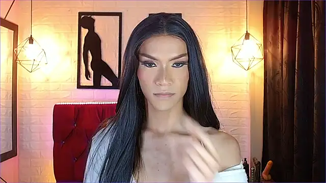 agatha rodriguez online show from October 2, 2025, 1:47 pm