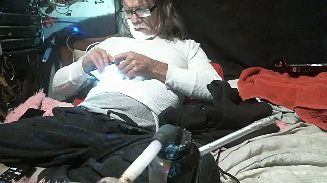 Snapshot of hahard1onestill chatting on February 3, 2026, 3:04 am hahard1onestill online show from February 3, 2026, 3:04 am