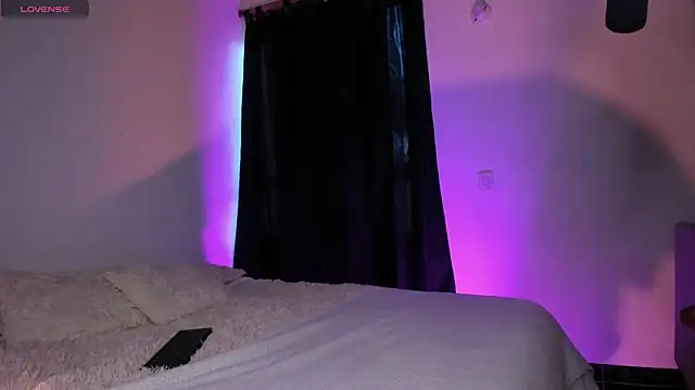 adara evanss online show from April 12, 2026, 10:46 pm