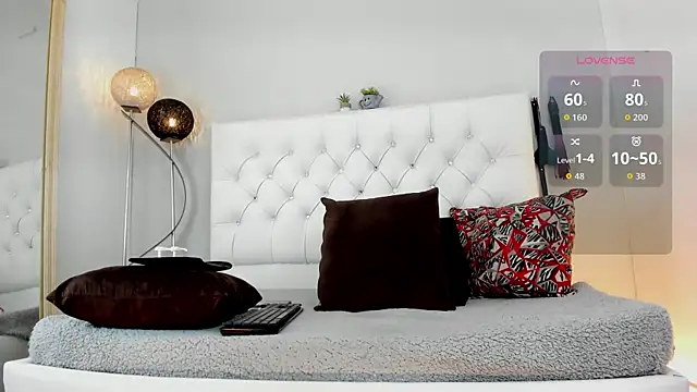 Snapshot of sarah_temptation chatting on November 6, 2025, 10:58 pm sarah temptation online show from November 6, 2025, 10:58 pm