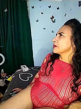 Snapshot of AlexaNovoa_ chatting on December 16, 2025, 12:48 am AlexaNovoa online show from December 16, 2025, 12:48 am