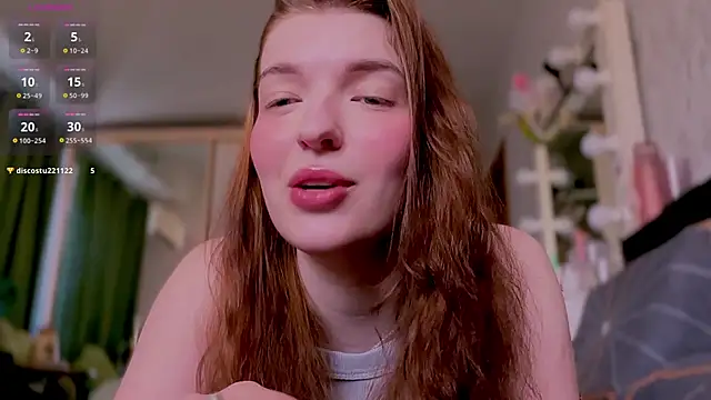 Snapshot of Diora_vibe chatting on May 8, 2026, 7:45 am Diora vibe online show from May 8, 2026, 7:45 am