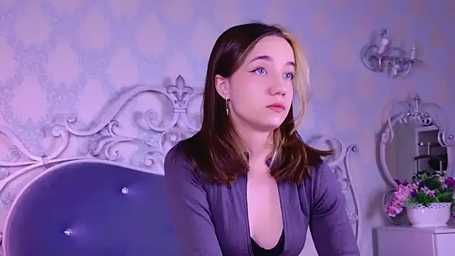 Snapshot of Gia_Riccardo chatting on October 14, 2025, 5:52 am Gia Riccardo online show from October 14, 2025, 5:52 am