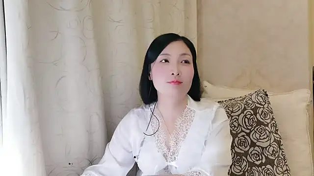 Rachel-6600 online show from December 15, 2025, 3:29 pm