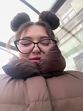 Snapshot of razdetta chatting on March 21, 2025, 11:33 am razdetta online show from March 21, 2025, 11:33 am