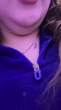 Snapshot of razdetta chatting on March 12, 2025, 10:48 am razdetta online show from March 12, 2025, 10:48 am