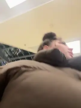 Snapshot of razdetta chatting on March 19, 2025, 5:17 pm razdetta online show from March 19, 2025, 5:17 pm