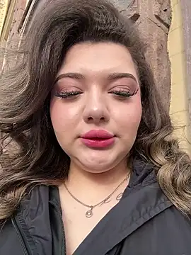 Snapshot of razdetta chatting on March 11, 2025, 11:12 am razdetta online show from March 11, 2025, 11:12 am