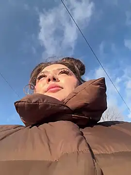 Snapshot of razdetta chatting on March 14, 2025, 1:57 pm razdetta online show from March 14, 2025, 1:57 pm