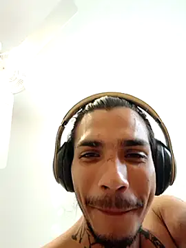 Snapshot of HazelEyedJay420 chatting on March 13, 2025, 2:33 pm HazelEyedJay420 online show from March 13, 2025, 2:33 pm