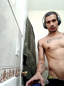 Snapshot of HazelEyedJay420 chatting on March 10, 2025, 11:16 pm HazelEyedJay420 online show from March 10, 2025, 11:16 pm