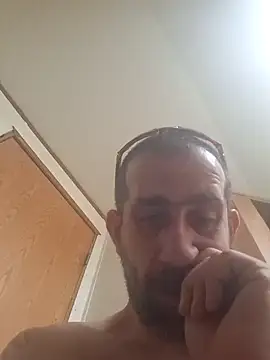 Snapshot of mayg chatting on June 1, 2026, 9:47 pm mayg online show from June 1, 2026, 9:47 pm