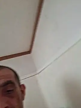 Snapshot of mayg chatting on May 19, 2026, 9:11 pm mayg online show from May 19, 2026, 9:11 pm