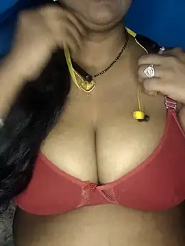 Snapshot of pihusingh102038 chatting on March 20, 2025, 5:04 pm pihusingh102038 online show from March 20, 2025, 5:04 pm