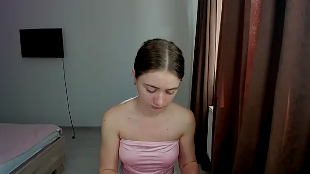 Snapshot of LilyHaart chatting on October 25, 2025, 6:34 am LilyHaart online show from October 25, 2025, 6:34 am