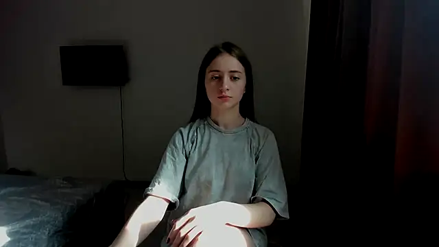 Snapshot of LilyHaart chatting on November 15, 2025, 11:03 am LilyHaart online show from November 15, 2025, 11:03 am