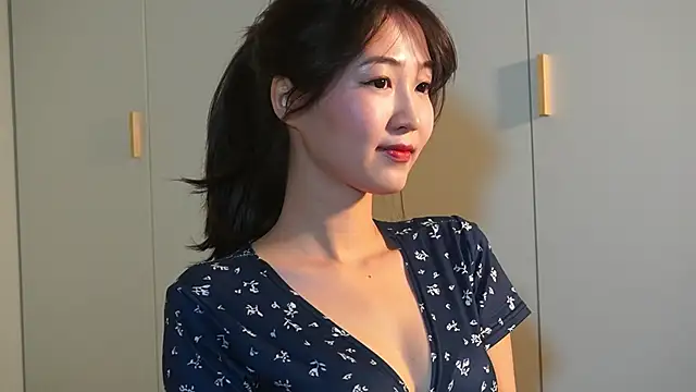 Snapshot of SeulBi chatting on March 11, 2025, 4:18 pm SeulBi online show from March 11, 2025, 4:18 pm