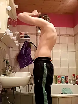 ThePython666 online show from October 6, 2025, 1:12 pm