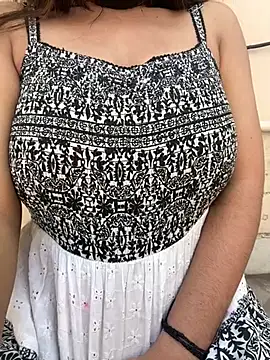 lustyindiancouple online show from February 21, 2026, 9:44 am