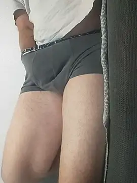 gui67675 online show from September 17, 2025, 6:43 pm