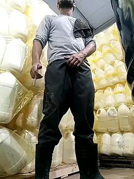 pdasgyn online show from March 24, 2026, 7:14 pm