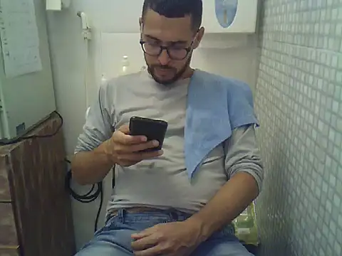 pdasgyn online show from January 19, 2026, 1:15 pm