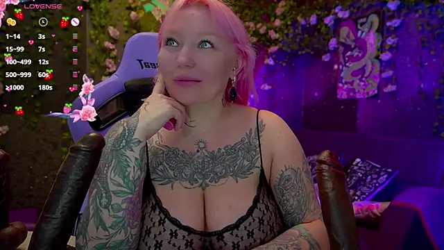 BlackedBarbie online show from November 22, 2025, 7:13 pm