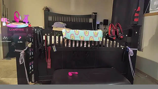 Snapshot of KinkyBratandDaddy chatting on September 21, 2025, 3:44 am KinkyBratandDaddy online show from September 21, 2025, 3:44 am