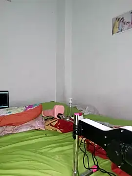 Snapshot of lasashatits4 chatting on March 19, 2025, 12:15 am lasashatits4 online show from March 19, 2025, 12:15 am