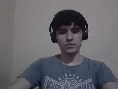 Snapshot of Visculi chatting on December 17, 2025, 11:43 pm Visculi online show from December 17, 2025, 11:43 pm