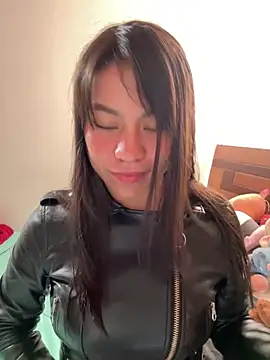 Snapshot of -Selene- chatting on March 19, 2026, 4:51 pm -Selene- online show from March 19, 2026, 4:51 pm